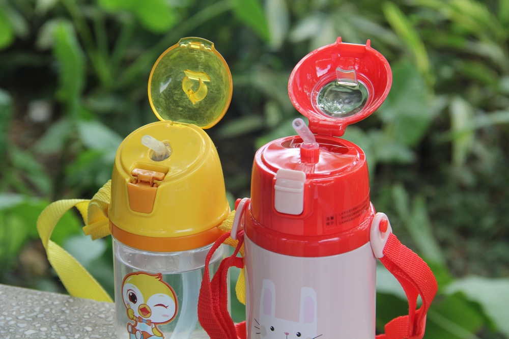 儿童喝水杯子带吸管智能保温,会说话的保温杯儿童