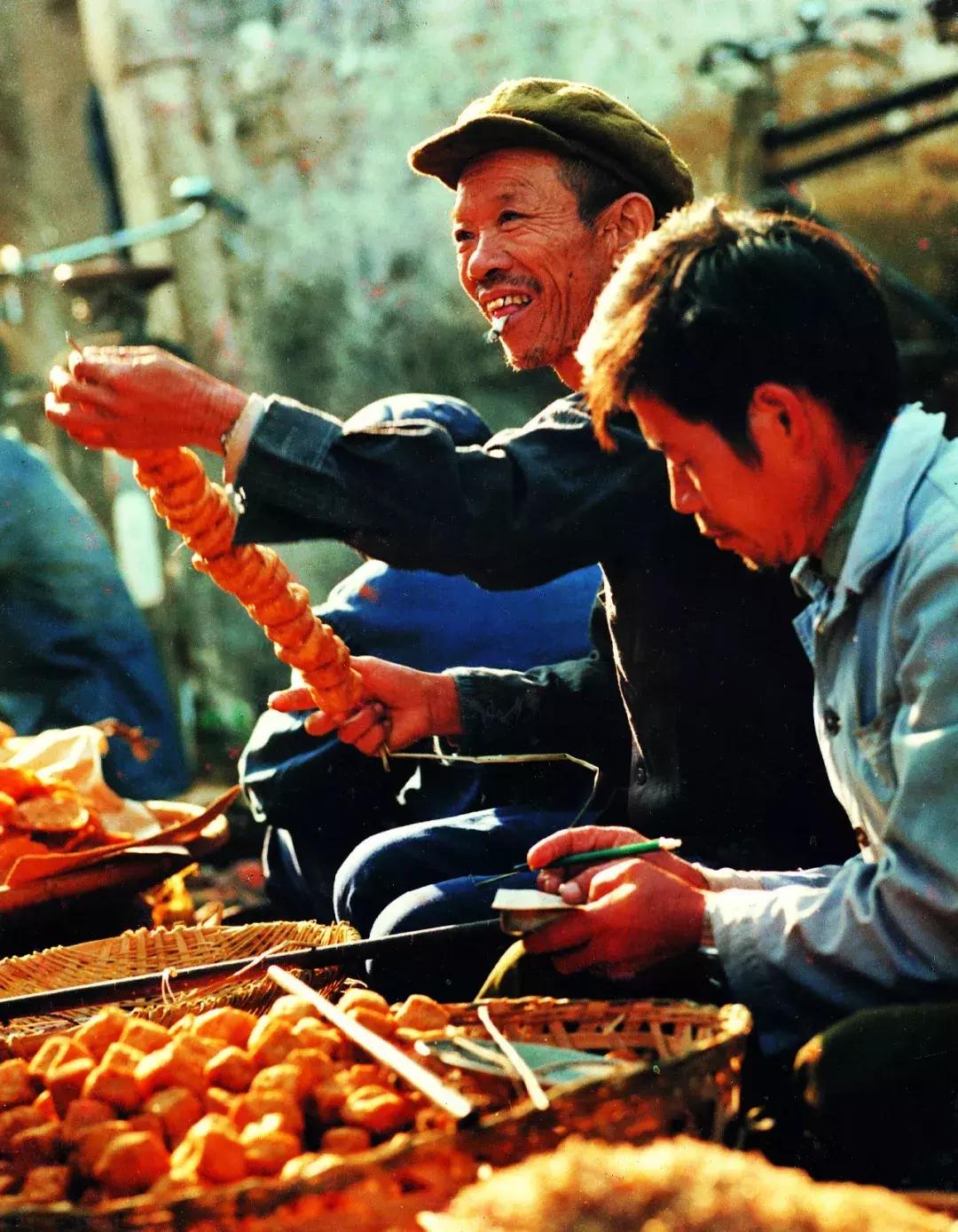 深圳40周年最震撼的视频,改革开放前的深圳老照片