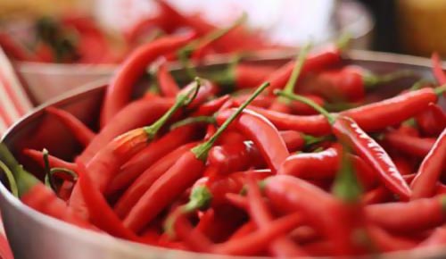 最近脸部红血丝越来越多什么原因,脸部红血丝的原因及治疗方法