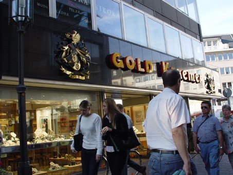 海外代购还能赚钱吗,为什么很多人都选择海外代购