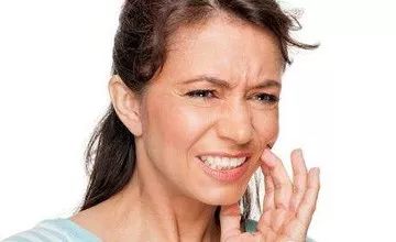 经常烂嘴角起泡是缺啥了,小孩老是上火烂嘴角怎么回事