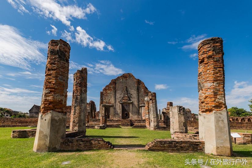 不去普罗旺斯和柬埔寨,千元飞到泰国看最美向日葵田和高棉遗址