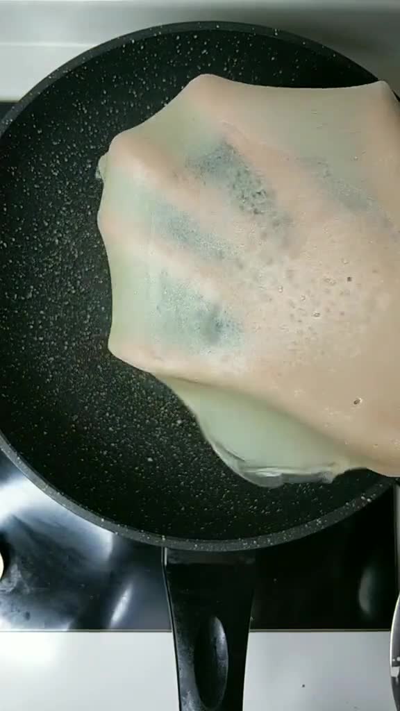 红薯粉皮正确的做法,正宗红薯粉皮的做法