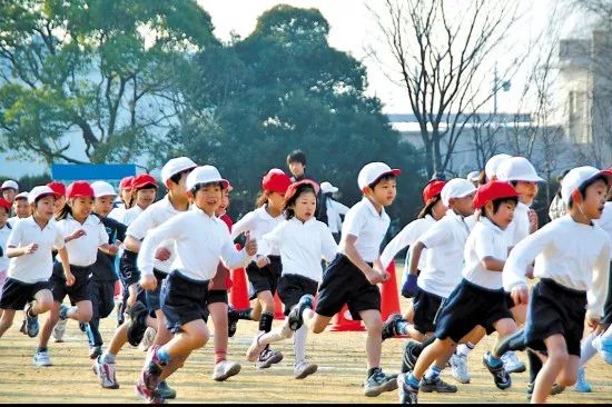 日本马拉松怎么发展起来了 (为什么日本马拉松这么厉害)