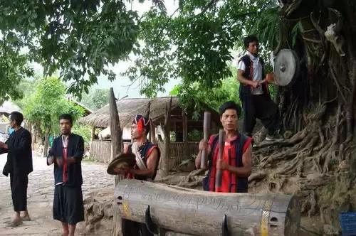 中国最后一个原始部落的真实生活,遗憾中国仅存的原始部落