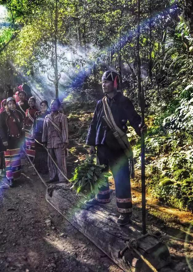 中国最后一个原始部落的真实生活,遗憾中国仅存的原始部落