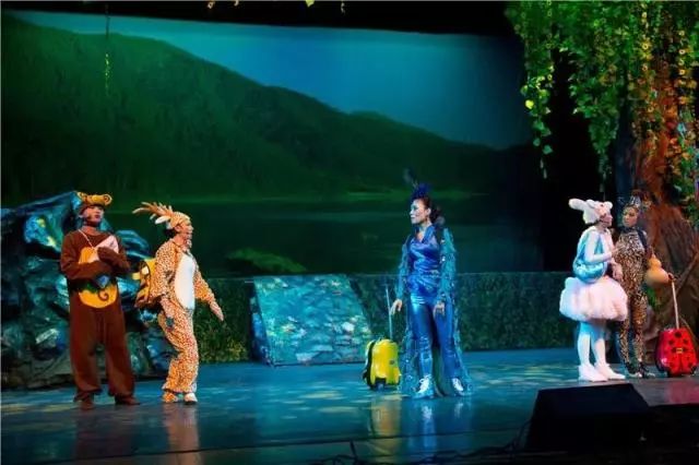 鍗楀畞閫傚悎鍎跨鐪嬬殑琛ㄦ紨,骞胯タ鍗楀畞鍎跨鍓у満