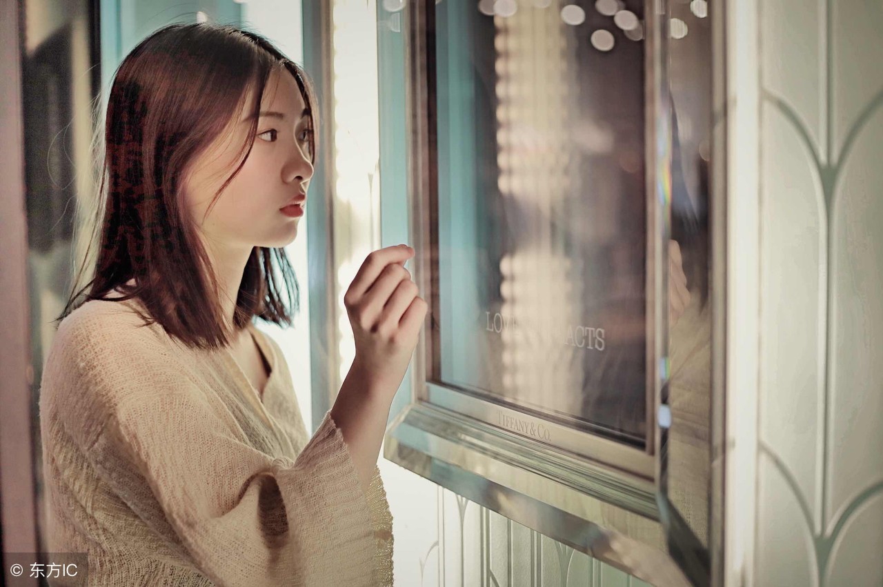 适合发朋友圈的经典句子英语短句,适合发朋友圈幽默的情话句子