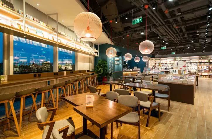 领取优惠券100点券,领取优惠券到店18元即可体验