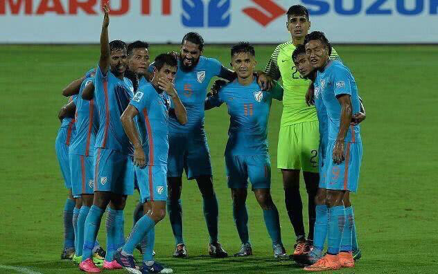 万众睹目！国足迎战印度热身赛：央视5套直播，球票最高150元