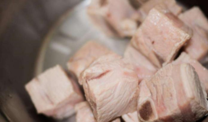 排骨做完还是太硬怎么补救,排骨做好以后肉太硬怎么回事