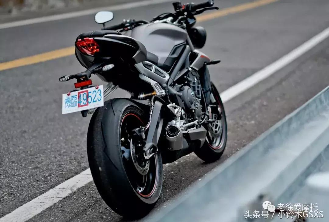 凯旋streettriple765rs评测,凯旋765rs新老款对比