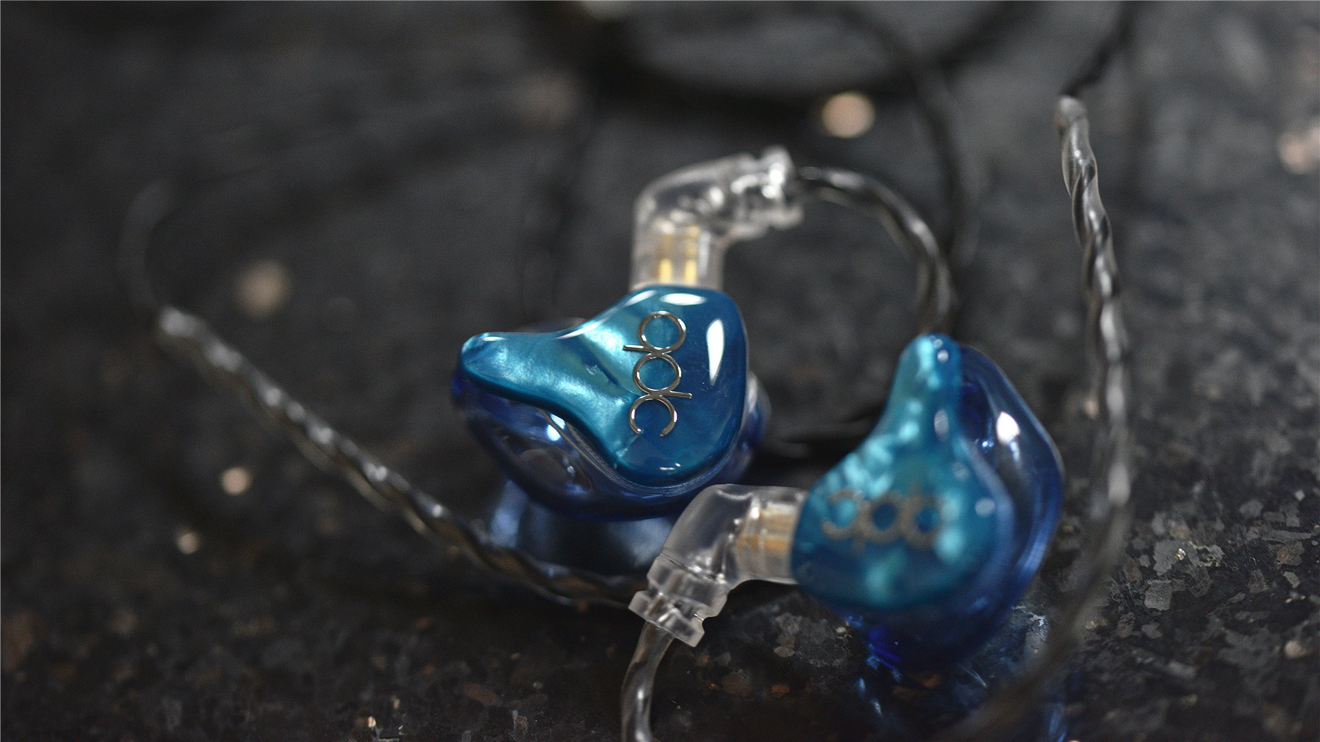 qdc蒙娜丽莎好还是海王星好,qdc耳机天王星和海王星的区别