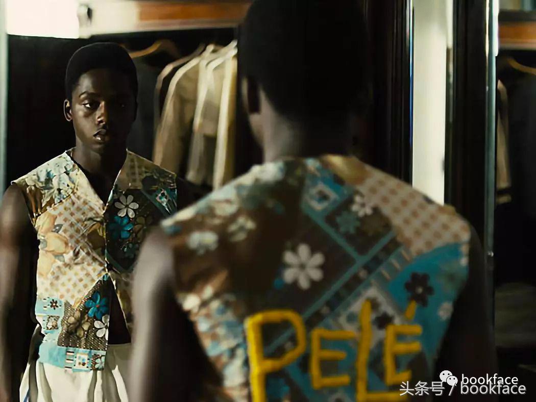 他把耻辱穿在身上，最终扭转为荣耀