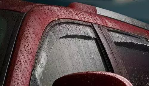 加装晴雨挡能通过年审吗,什么车能装晴雨挡