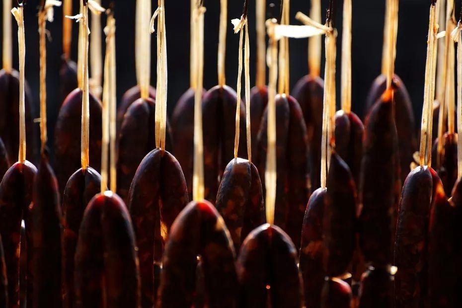 古镇旅游美食推荐,去古镇吃好吃的