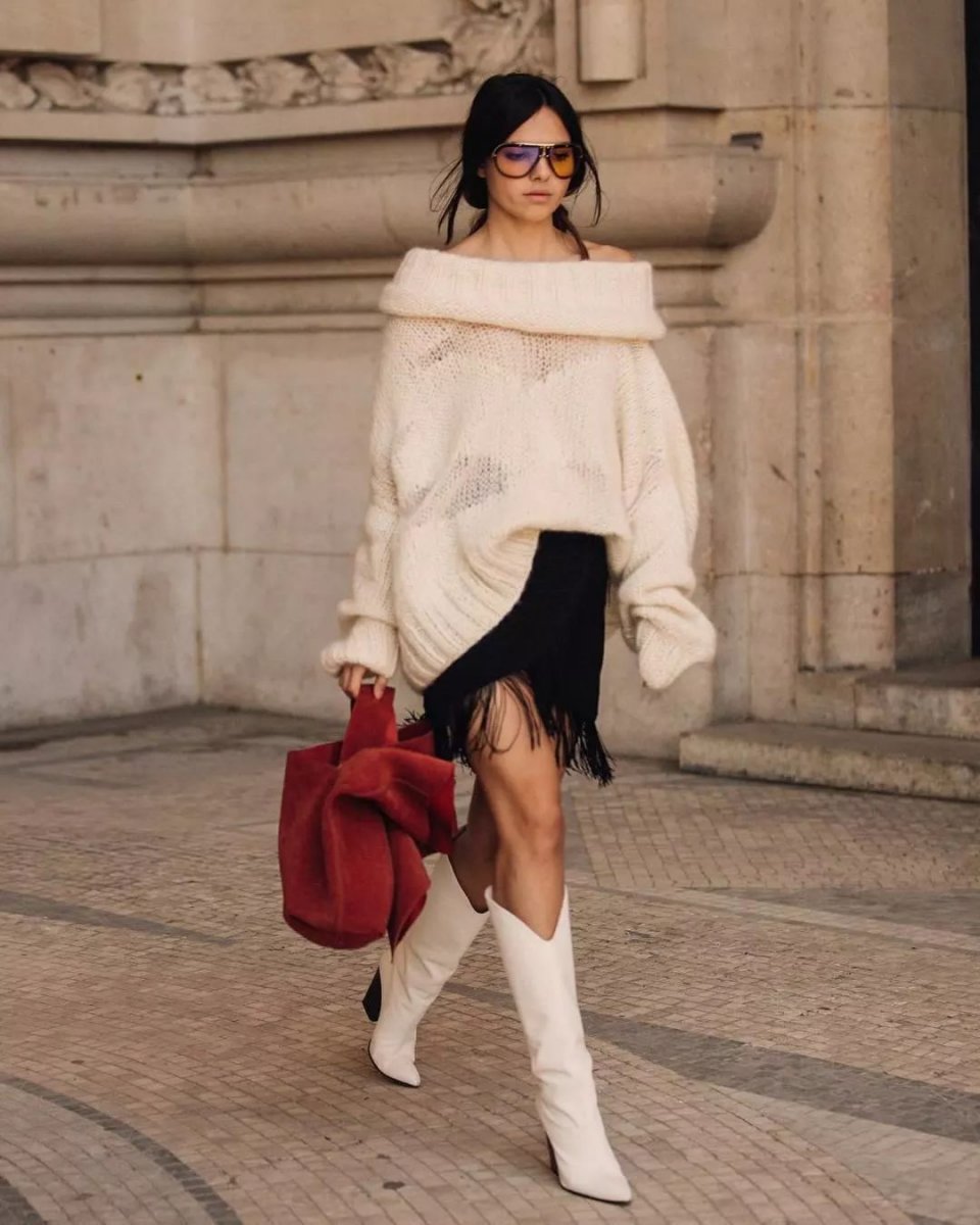 今年的靴子流行买短不买长,今年秋冬穿靴子就买这3种高级色