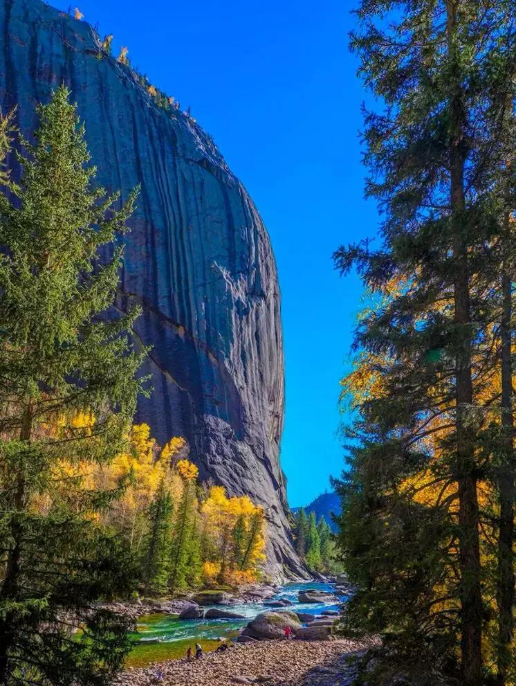 新疆可可苏里国家地质公园,新疆的可可托海风景区