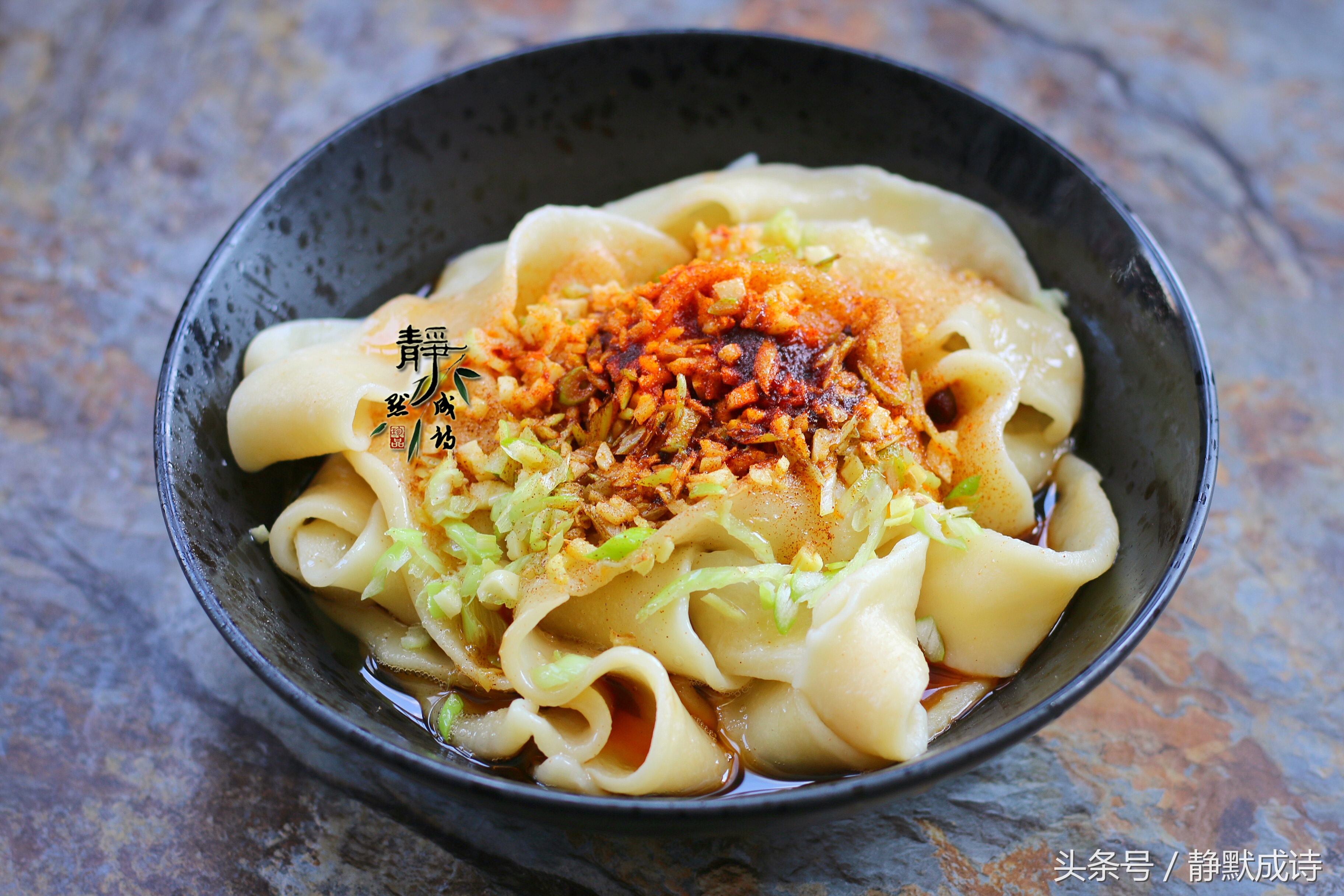 油泼面的家常做法需要过水吗,油泼面的10种做法