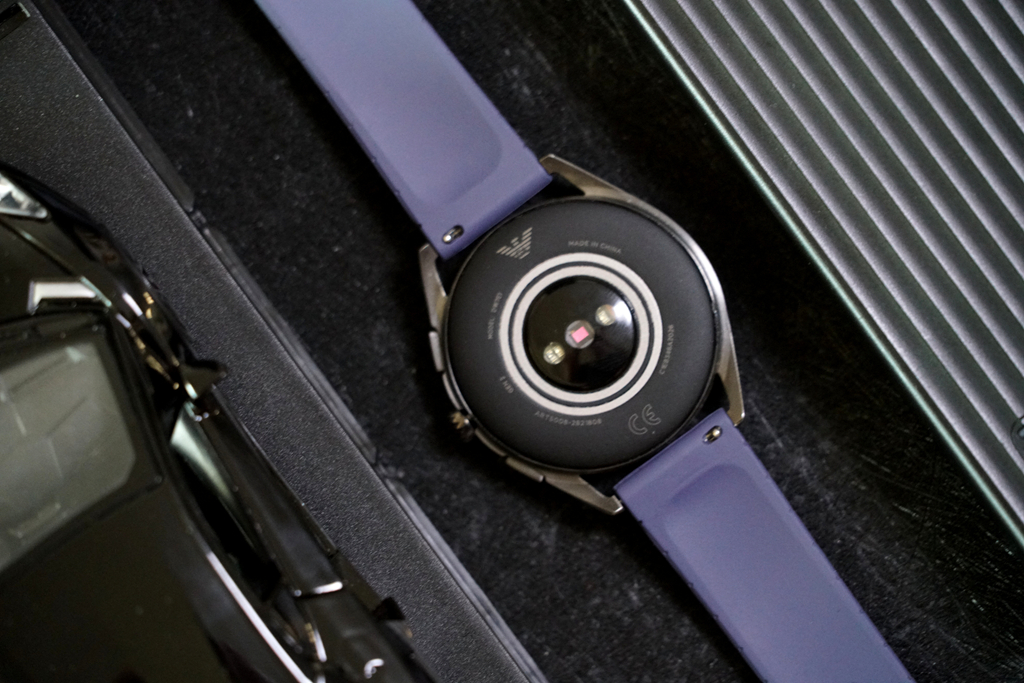 阿玛尼art5009手表评测,阿玛尼智能手表art5008是第几代