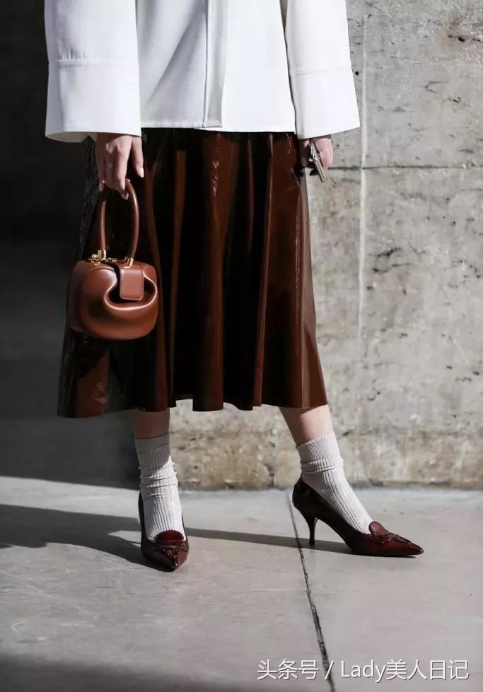 zara品牌的劣势,zara驼色