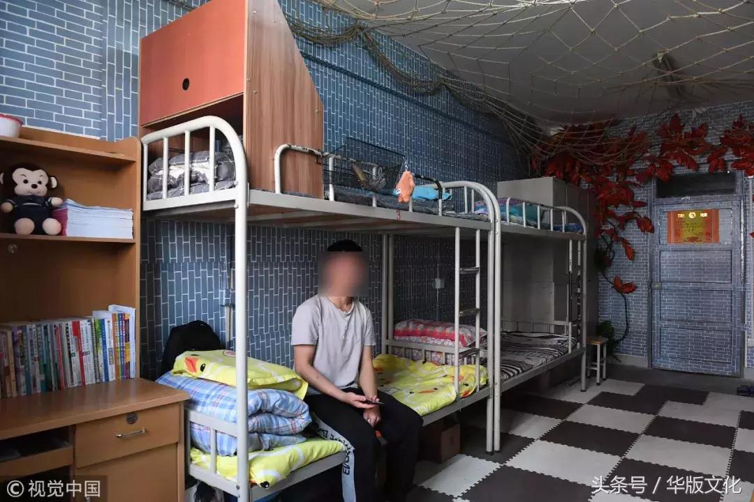 把大学的美好想得理所当然的新生，正被大学宿舍“毁掉”！