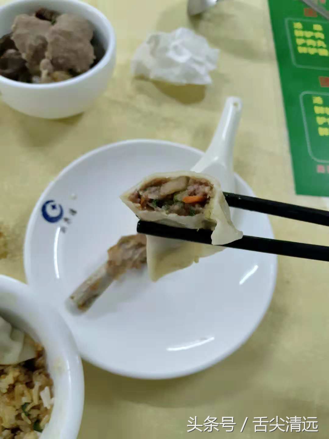 记得暴龙哥那两只驴仔吗?来清远了,人们都到这排队宠幸,爆场!