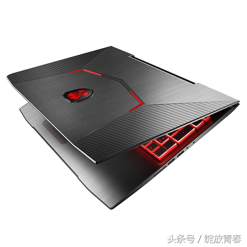 只要游戏装备给力，你不想吃鸡都难