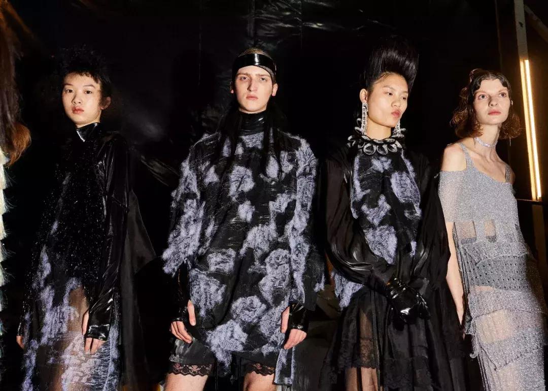 上海时装周看见最美摩登中国风,上海时装周看秀