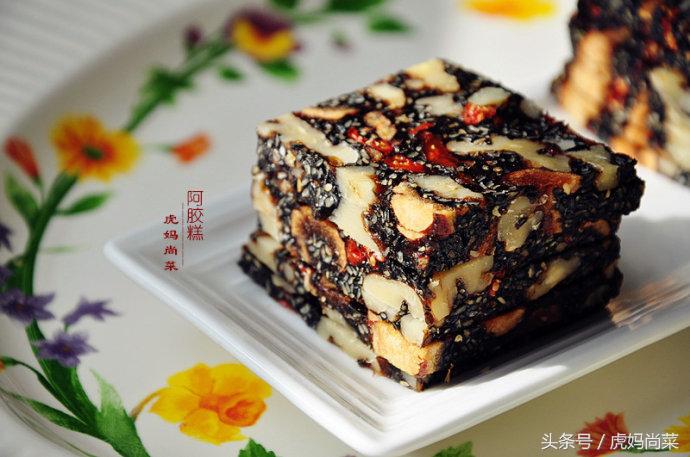 阿胶糕吃多久脸色红润,阿胶糕别再买了自己在家