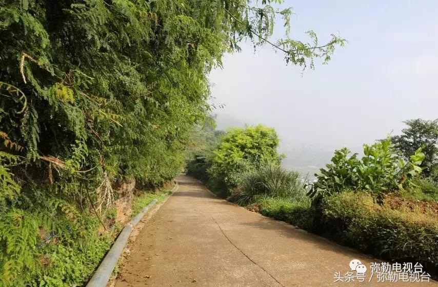 云南红河弥勒瀑布,弥勒滴水滩瀑布