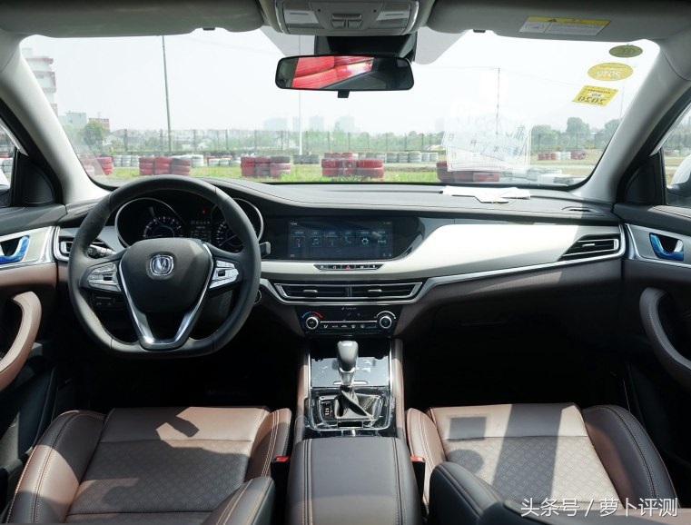 长安逸动一箱油1000公里,2018长安逸动用车测评