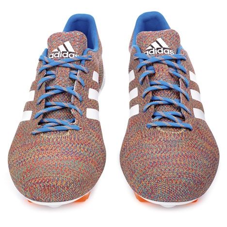 足球鞋鞋底都分为哪几样,一些常见的足球鞋的基本知识