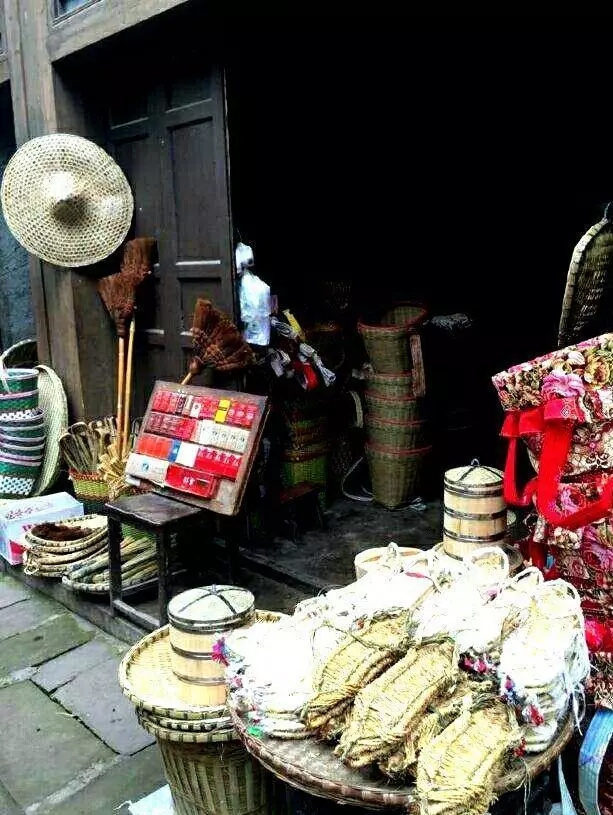 一根香烟触动了记忆 (香烟的记忆图片)