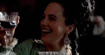 性感女神也被碾压，只因对手是她？！