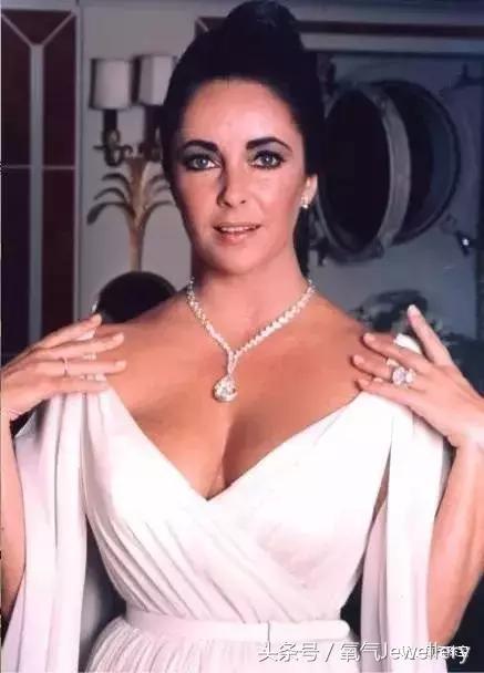 钻石对于女人的魅力,女人为什么对爱情如此执着