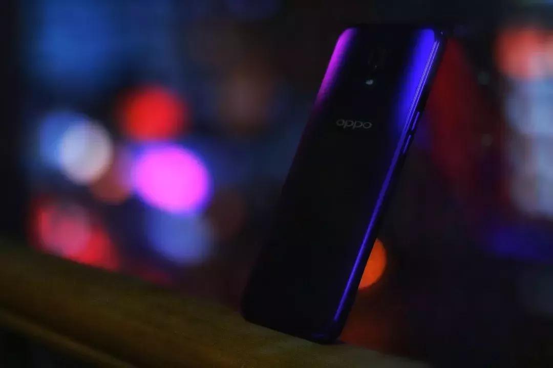 手机一半黑屏一半正常怎么解决,oppo手机黑屏解决最简单方法