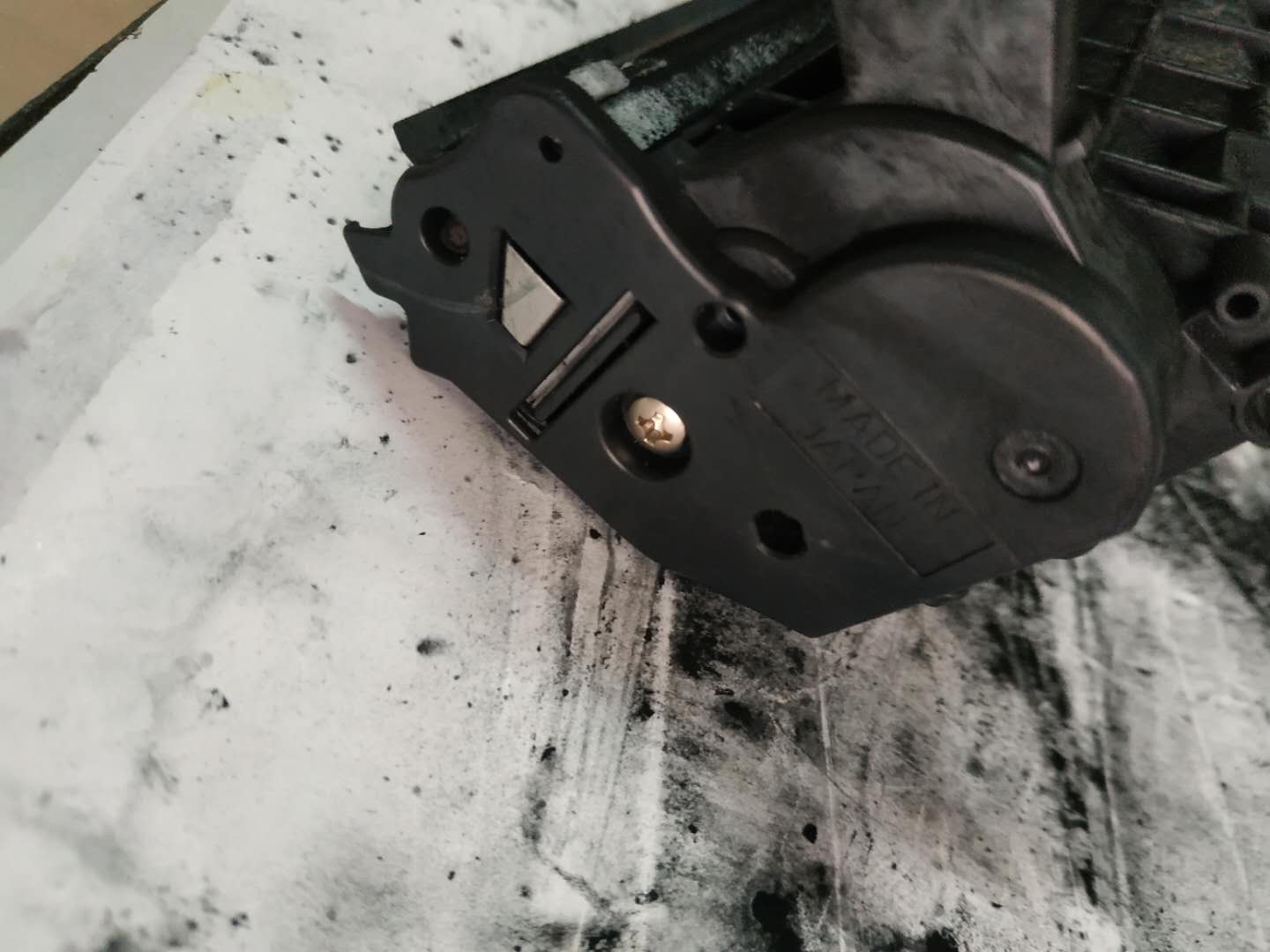 hp激光打印机加碳粉,打印机加碳粉视频教程