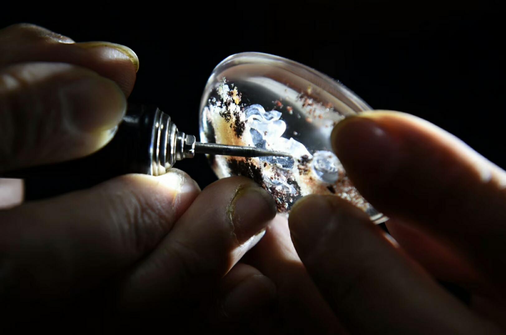 水晶内雕技法,水晶精美雕刻