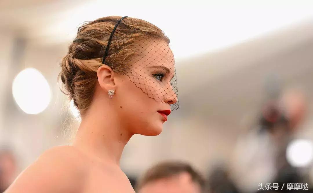 女艺人被男友用*爱性**视频威胁：还有多少人在用舆论给罪犯脱罪？