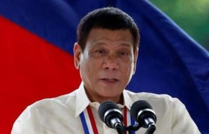 中国赌王在菲律宾致富：哄骗中国壮丁，*诱色**中国男人