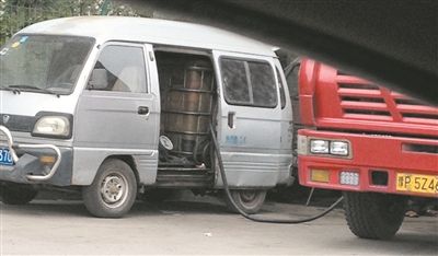 面包车加油站靠谱吗,油价便宜的加油站能加吗