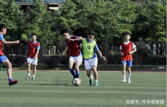 踢球可以上北大吗,踢球能进大学吗