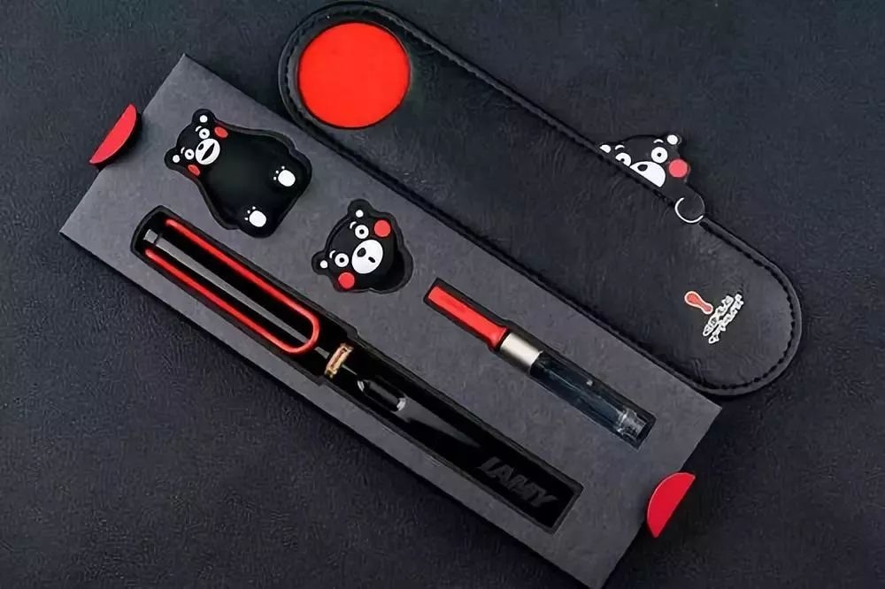 lamy联名款钢笔套装,lamy钢笔皮卡丘精灵球