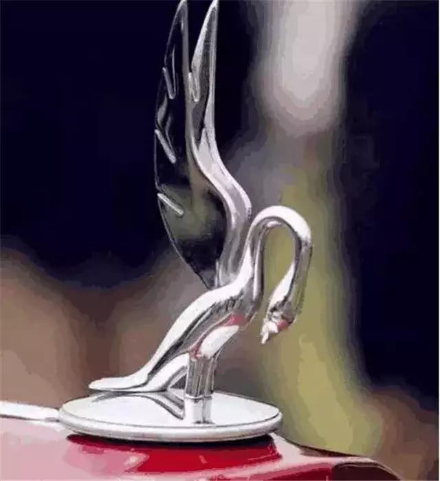 全球十大豪车车标,世界汽车车标劳斯莱斯