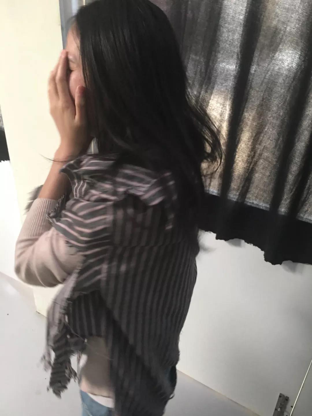 胆量悬殊的二人