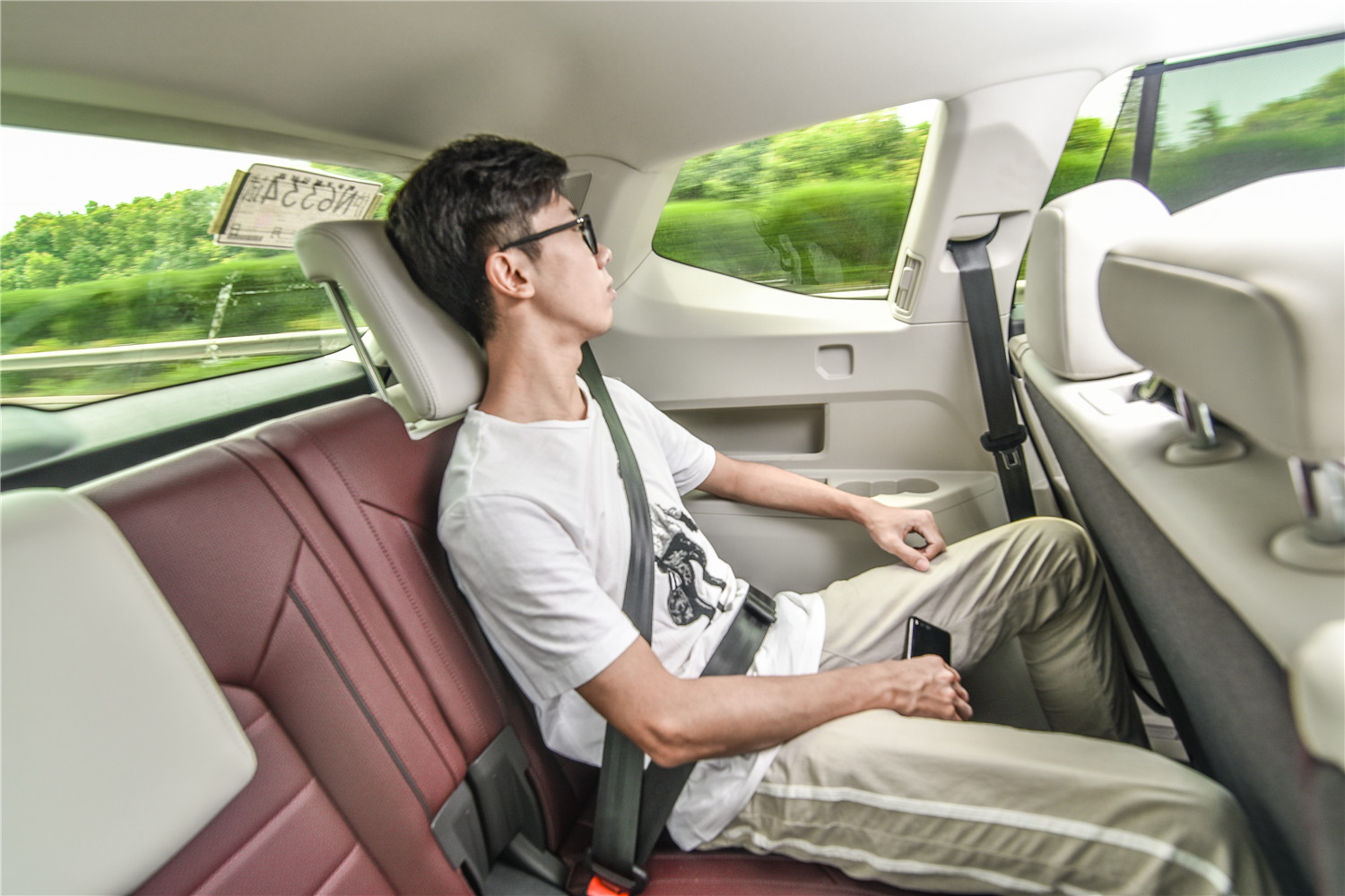 途昂为什么容易翻车,大街上的途昂为什么都开得快