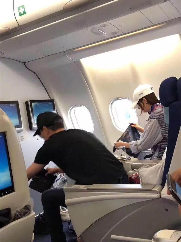 赵丽颖与冯绍峰最近之间的情况,赵丽颖冯绍峰他们两人的合唱