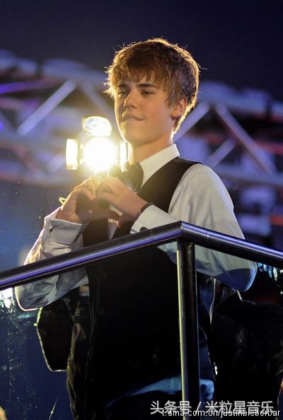 比伯承认婚姻状况,比伯承认婚姻