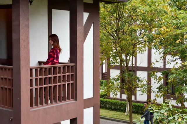 探秘2500亩魔都后花园!欧式别墅独栋、宠物乐园、动物农场高尔夫